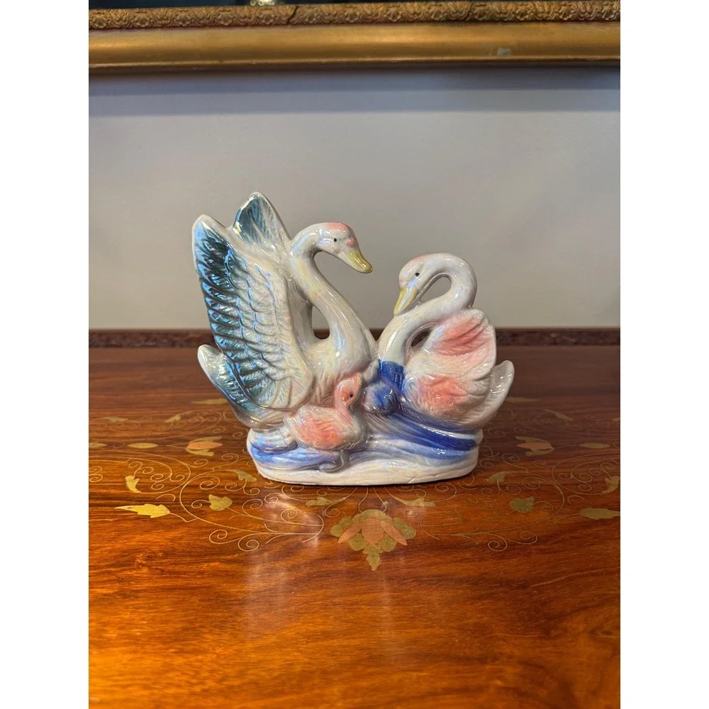 Vintage‎ Lusterware Swan Family Figurine